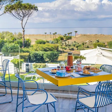 Aquamaris Design & 4* Paestum