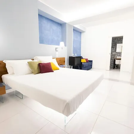 Aquamaris Design & Guest house 4*